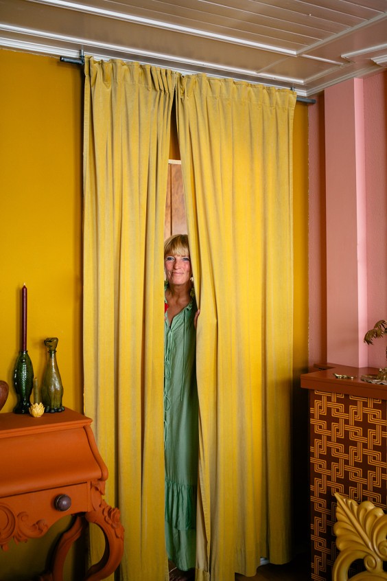 Kleurrijk dijkhuis in Heinenoord | Fotografie: Roos Eijmers