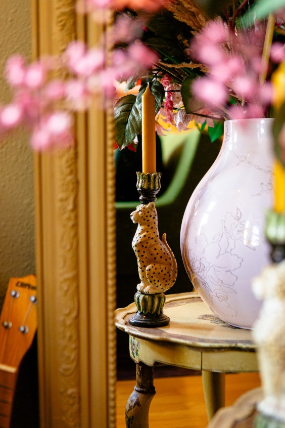 Kleurrijk dijkhuis in Heinenoord | Fotografie: Roos Eijmers