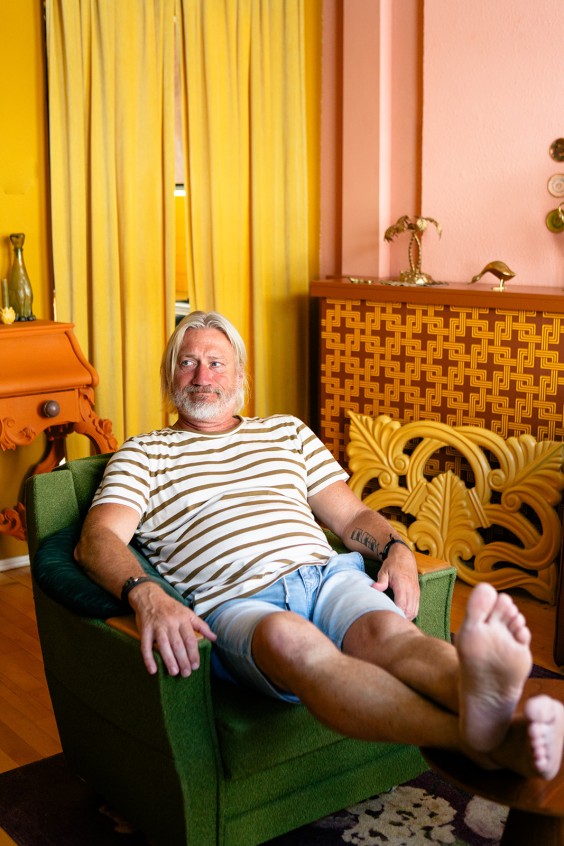 Kleurrijk dijkhuis in Heinenoord | Fotografie: Roos Eijmers