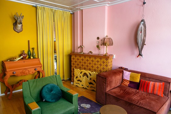 Kleurrijk dijkhuis in Heinenoord | Fotografie: Roos Eijmers