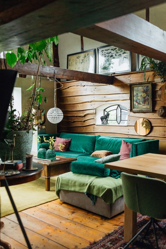 Een Pippi Langkous-achtige huis vol kleur en oude elementen | Fotografie: Roos Eijmers 