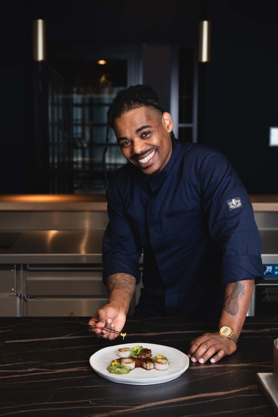 Chef-kok Geneal Harreman | Foto: Jill van den Brand