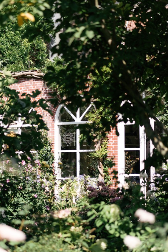 Huis vol antieke verzamelingen | Fotografie: Marjon Lukje