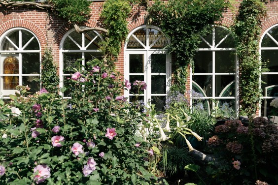 Huis vol antieke verzamelingen | Fotografie: Marjon Lukje