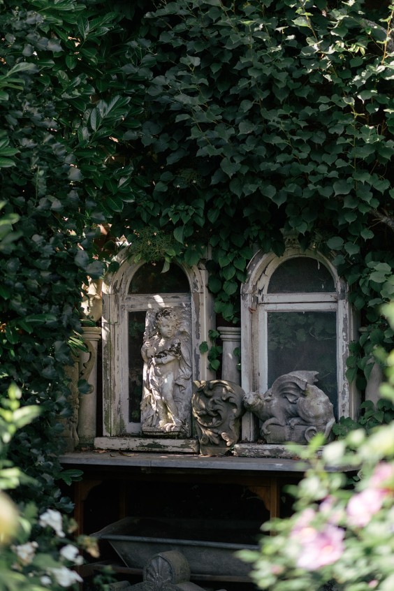 Huis vol antieke verzamelingen | Fotografie: Marjon Lukje