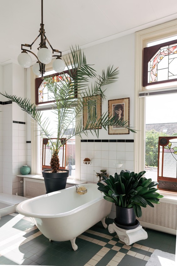 Huis vol antieke verzamelingen | Fotografie: Marjon Lukje