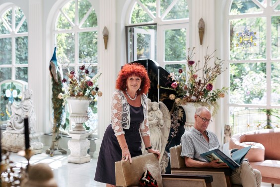 Huis vol antieke verzamelingen | Fotografie: Marjon Lukje