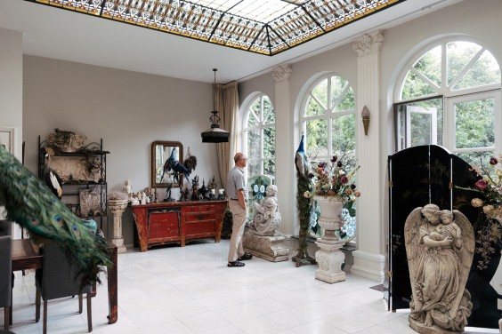 Huis vol antieke verzamelingen | Fotografie: Marjon Lukje