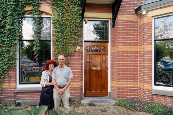 Huis vol antieke verzamelingen | Fotografie: Marjon Lukje