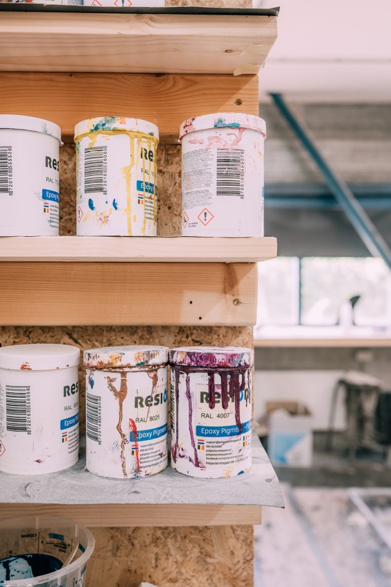 Jeroen maakt surfboards | Fotografie: Sheena Schouwink