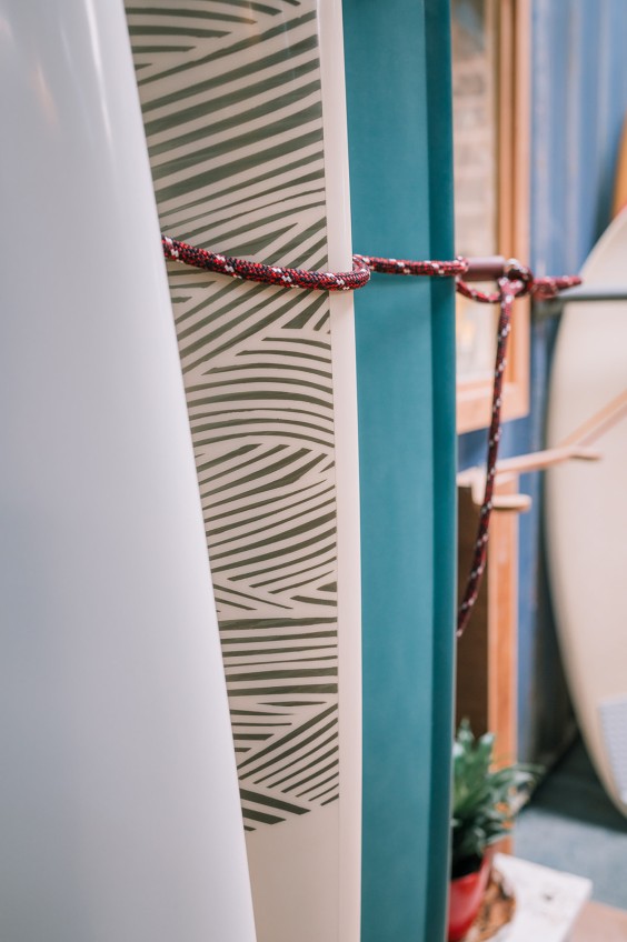 Jeroen maakt surfboards | Fotografie: Sheena Schouwink