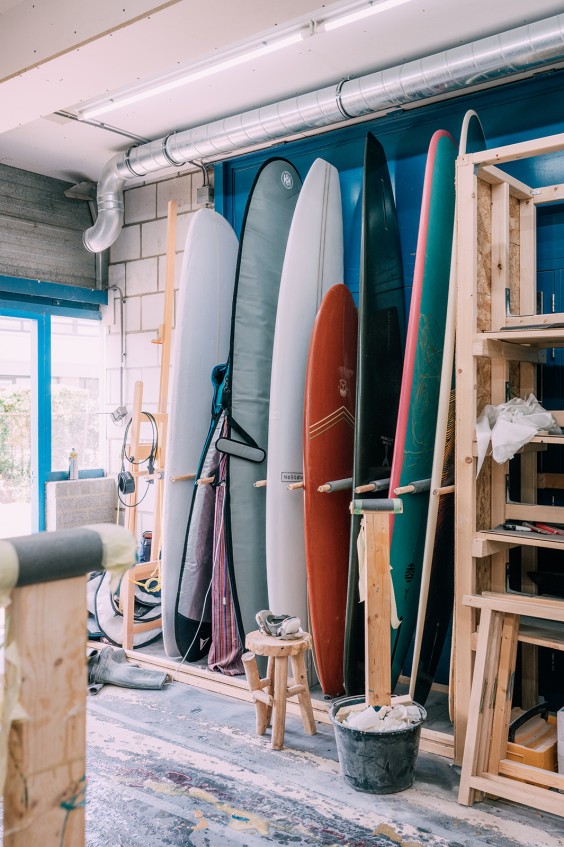 Jeroen maakt surfboards | Fotografie: Sheena Schouwink