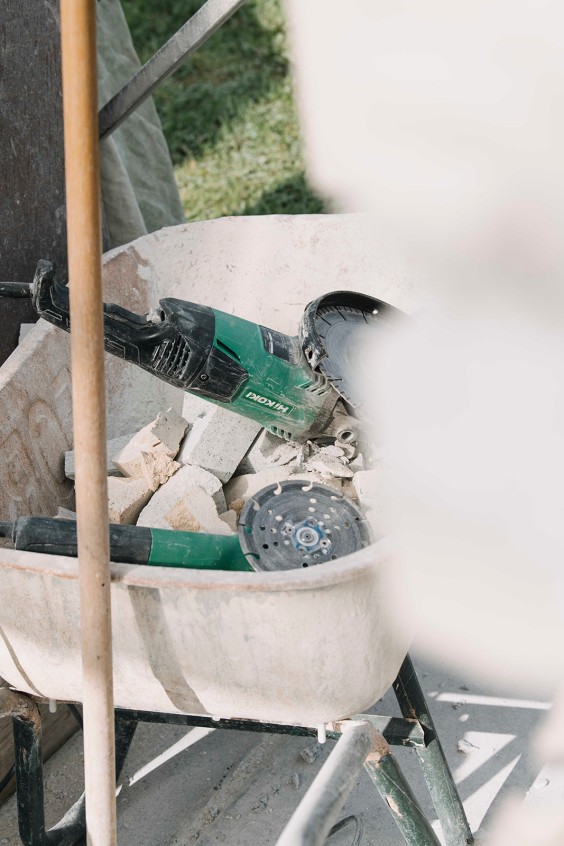 Restauratie beeldhouwers Achterveld | Fotografie: Liesbeth Disbergen