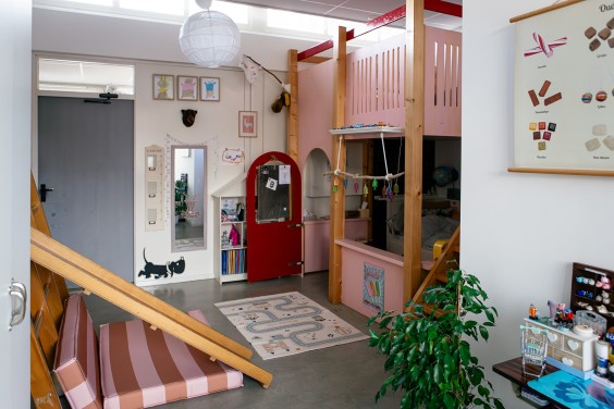 Voormalige basisschool De Heen | Fotografie: Roos Eijmers