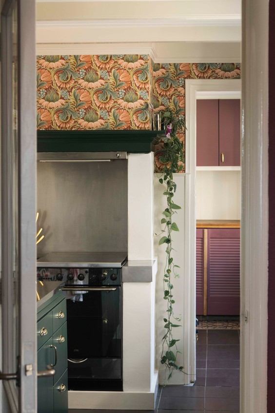 Bloemenprintjes behang in Hengelo | Fotografie: Liesbeth Disbergen