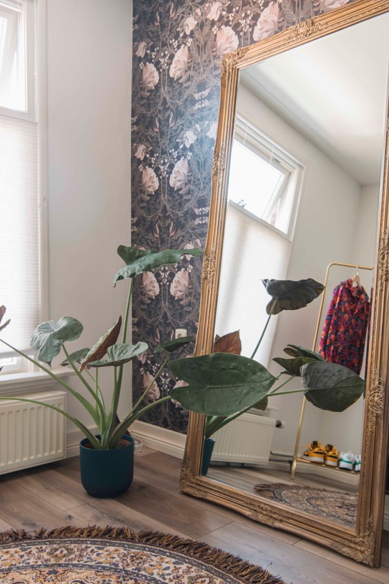 Bloemenprintjes behang in Hengelo | Fotografie: Liesbeth Disbergen