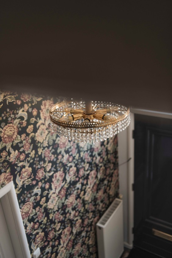 Bloemenprintjes behang in Hengelo | Fotografie: Liesbeth Disbergen