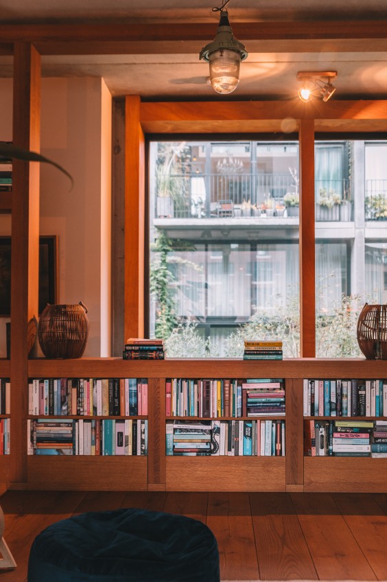 Excentrieke etagewoning Amsterdam - Foto: Sheena Schouwink