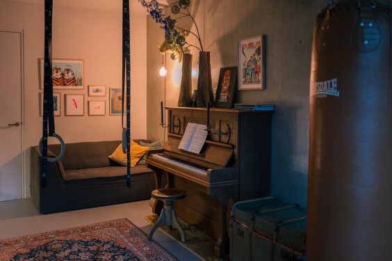 Excentrieke etagewoning Amsterdam - Foto: Sheena Schouwink