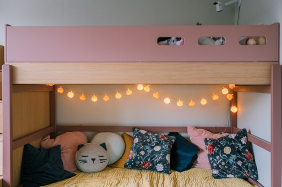 Excentrieke etagewoning Amsterdam - Foto: Sheena Schouwink