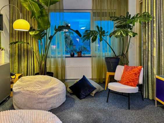 Metamorfose woonkamer - Theo-Bert Pot