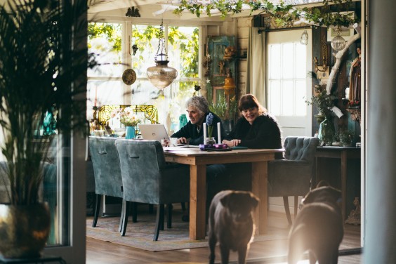 Landelijk schuurhuis | Fotografie: Marjon Lukje