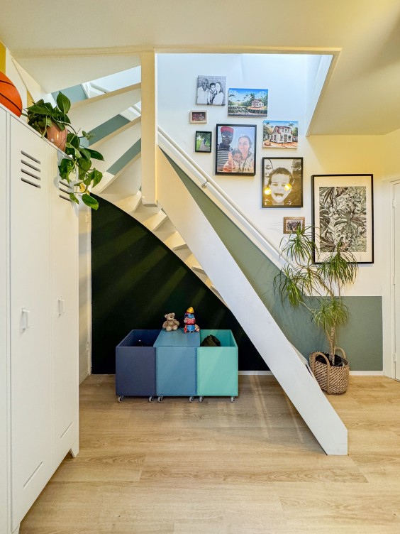 Metamorfose hal - Theo-Bert Pot