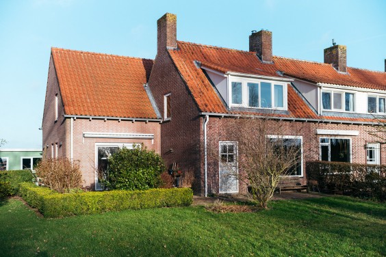 Industrieel arbeidershuisje | Fotografie: Marjon Lukje