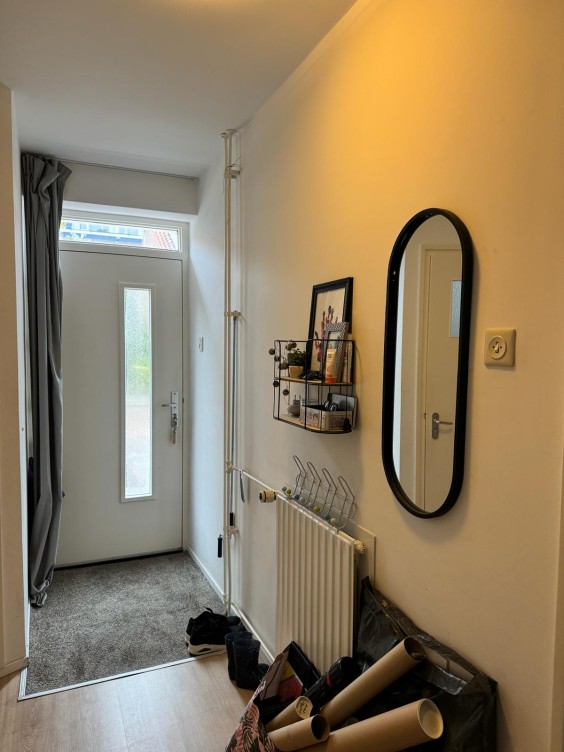 Metamorfose hal - Theo-Bert Pot