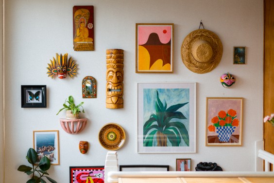 Verzameling in de gang  | Foto: Roos Eijmers