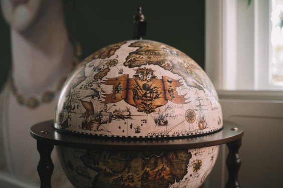 Klassieke elementen in het huis in Zeist | Foto: Sheena Schouwink