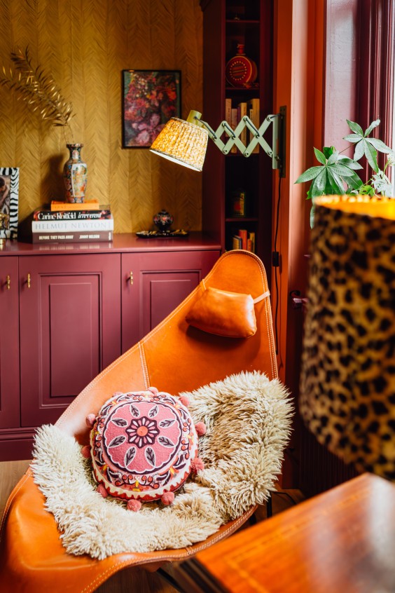 Kleurrijke botenwinkel - Fotografie: Roos Eijmers