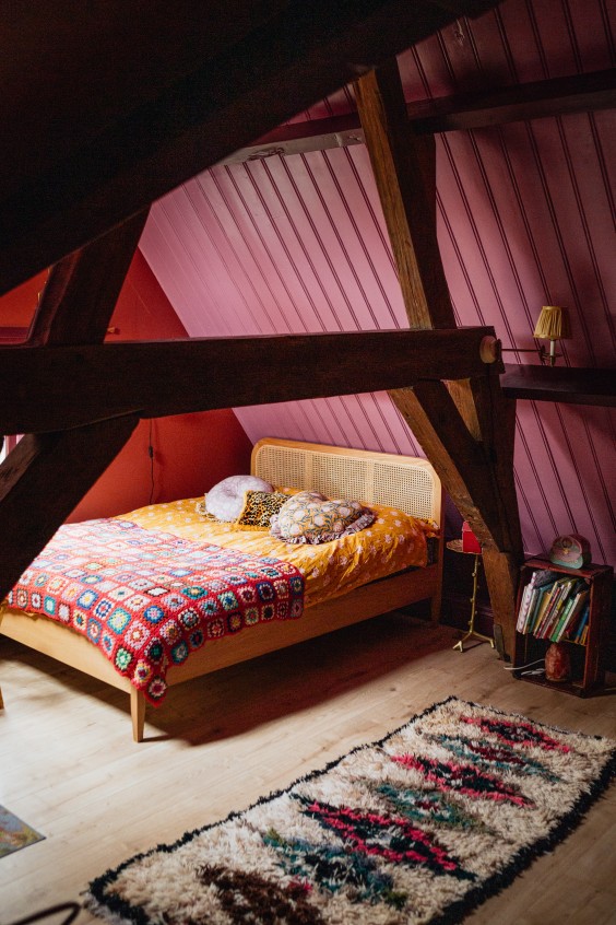 Kleurrijke botenwinkel - Fotografie: Roos Eijmers