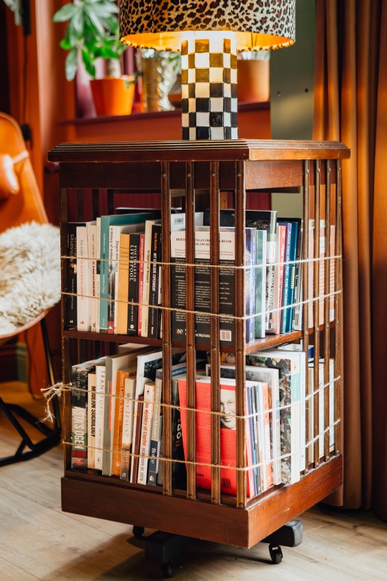 Kleurrijke botenwinkel - Fotografie: Roos Eijmers