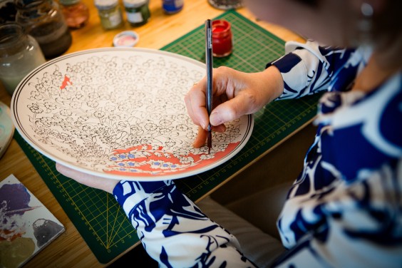 Turkse schilderkunst op keramiek - Foto: Roos Eijmers