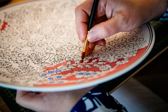 Turkse schilderkunst op keramiek - Foto: Roos Eijmers