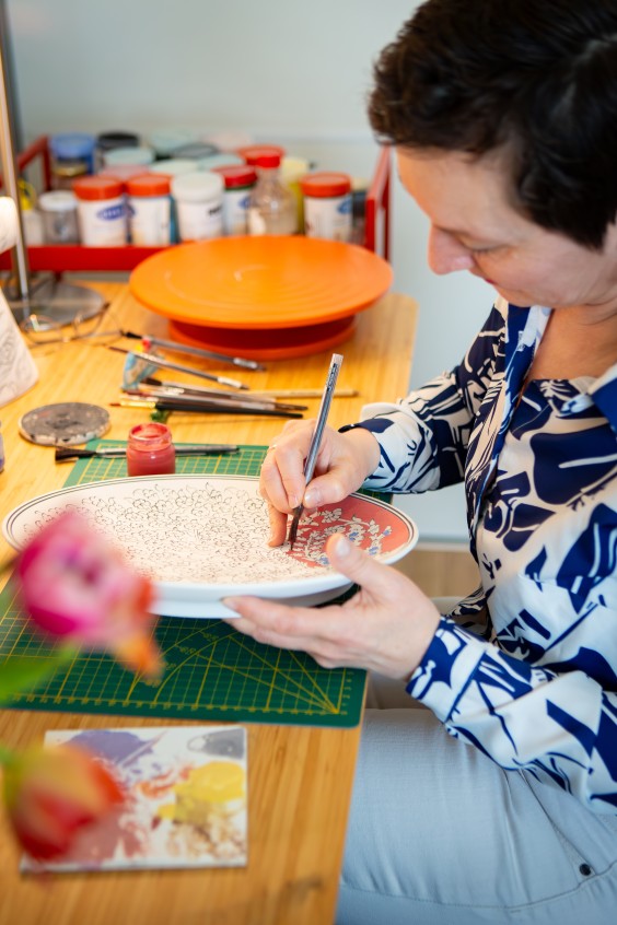 Turkse schilderkunst op keramiek - Foto: Roos Eijmers