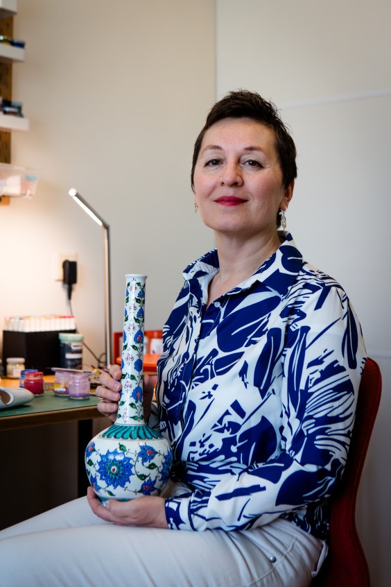 Turkse schilderkunst op keramiek - Foto: Roos Eijmers