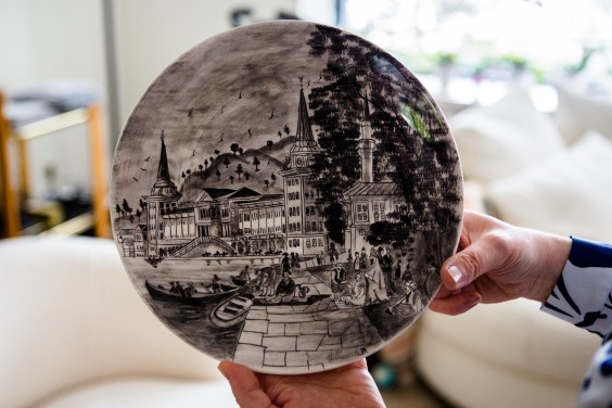 Turkse schilderkunst op keramiek - Foto: Roos Eijmers