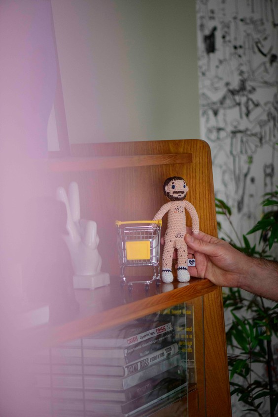 Verzamelingen krijgen een ereplekje hier in huis | Fotografie: Liesbeth Disbergen