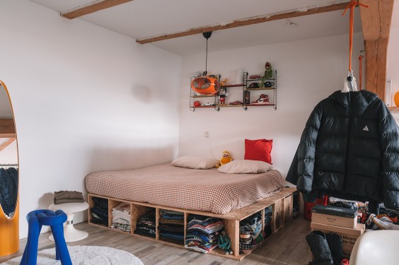 jaren '70 interieur in de historische Oranje-Nassau Kazerne | Fotografie: Sheena Schouwink