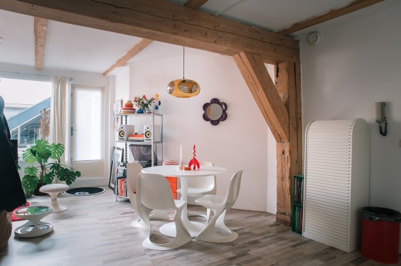 jaren '70 interieur in de historische Oranje-Nassau Kazerne | Fotografie: Sheena Schouwink