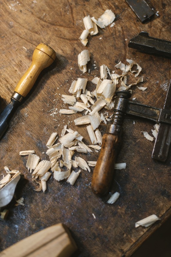 Contrabasbouwer Jurgen | Fotografie: Liesbeth Disbergen