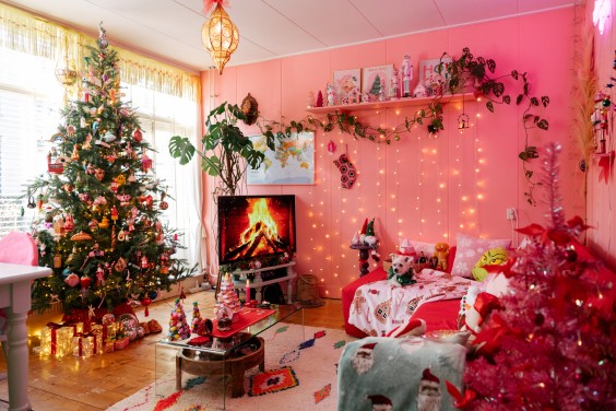 Roze kersthuis | Marjon Lukje
