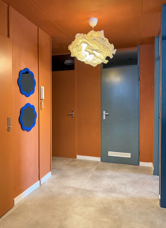 Metamorfose hal - Theo-Bert Pot