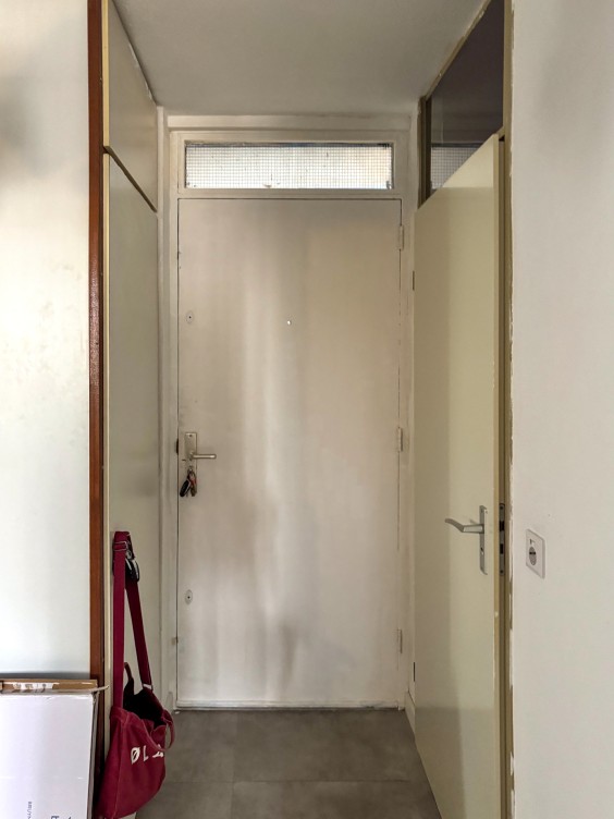 Metamorfose hal - Theo-Bert Pot