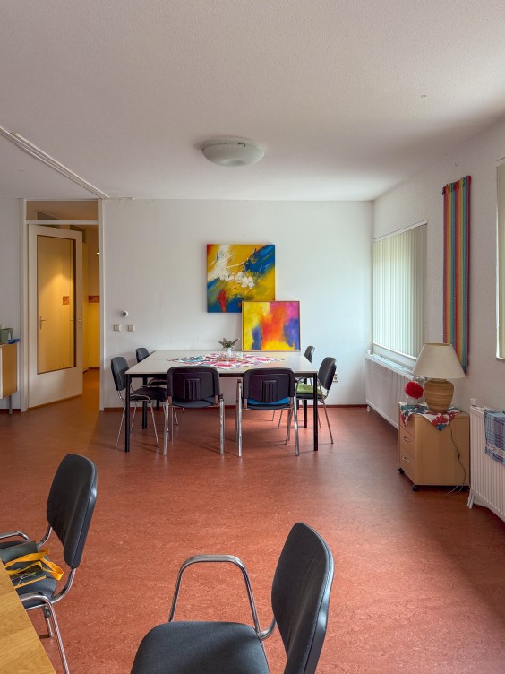 Metamorfose woonkamer Theo-Bert Pot