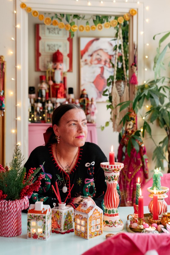 roze kersthuis | Marjon Lukje