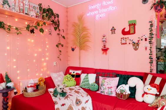 roze kersthuis | Marjon Lukje