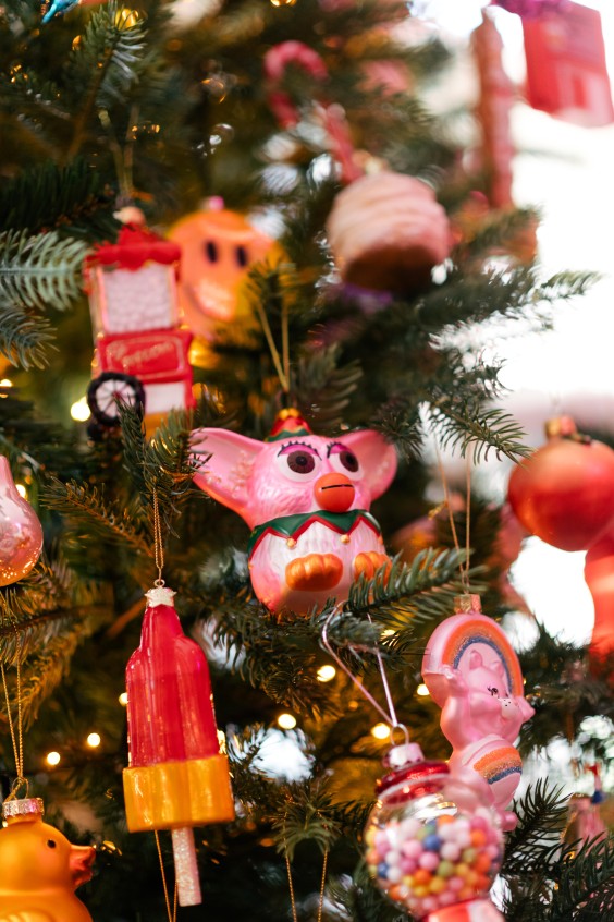 roze kersthuis | Marjon Lukje